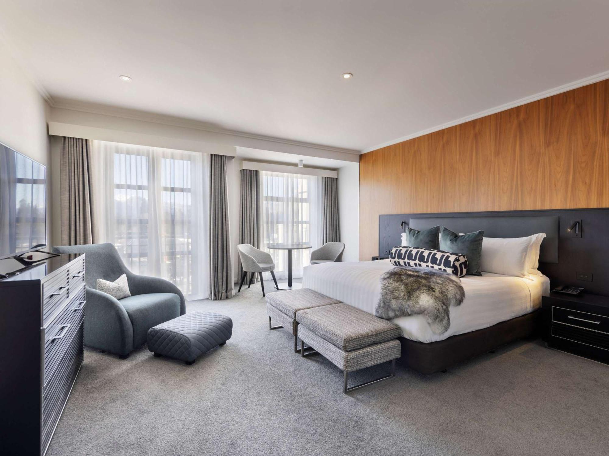 Sofitel Queenstown Hotel & Spa Exterior foto